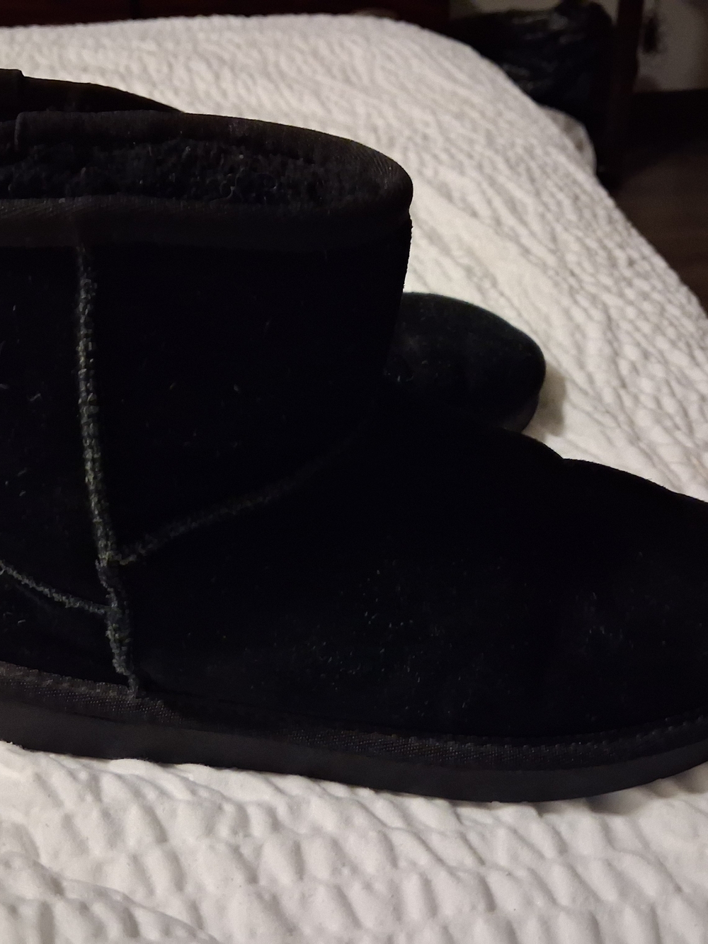 Women's Black Short Cozy Boot Slippers